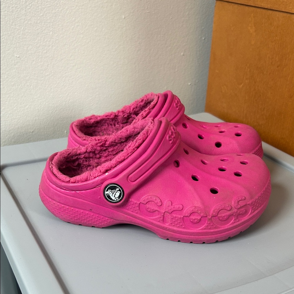 Crocs Kids Pink Fleece Lined Clogs size C 11